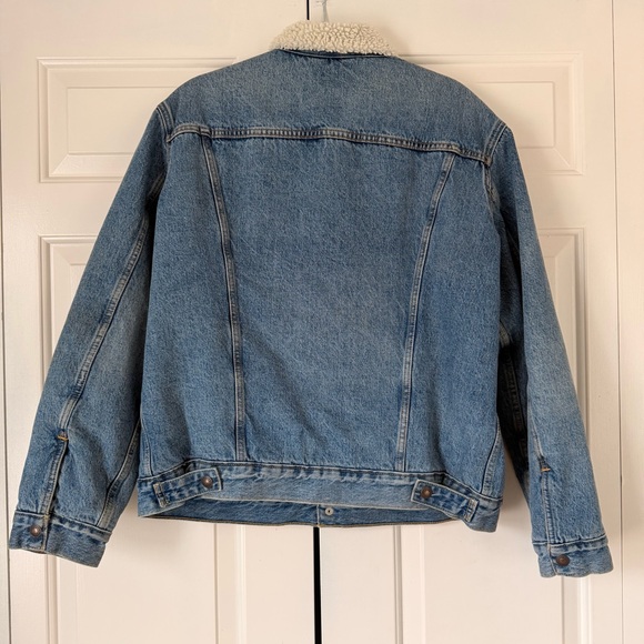 Levi’s Sherpa Lined Denim Jacket Size L Vintage Trucker - Picture 6 of 8